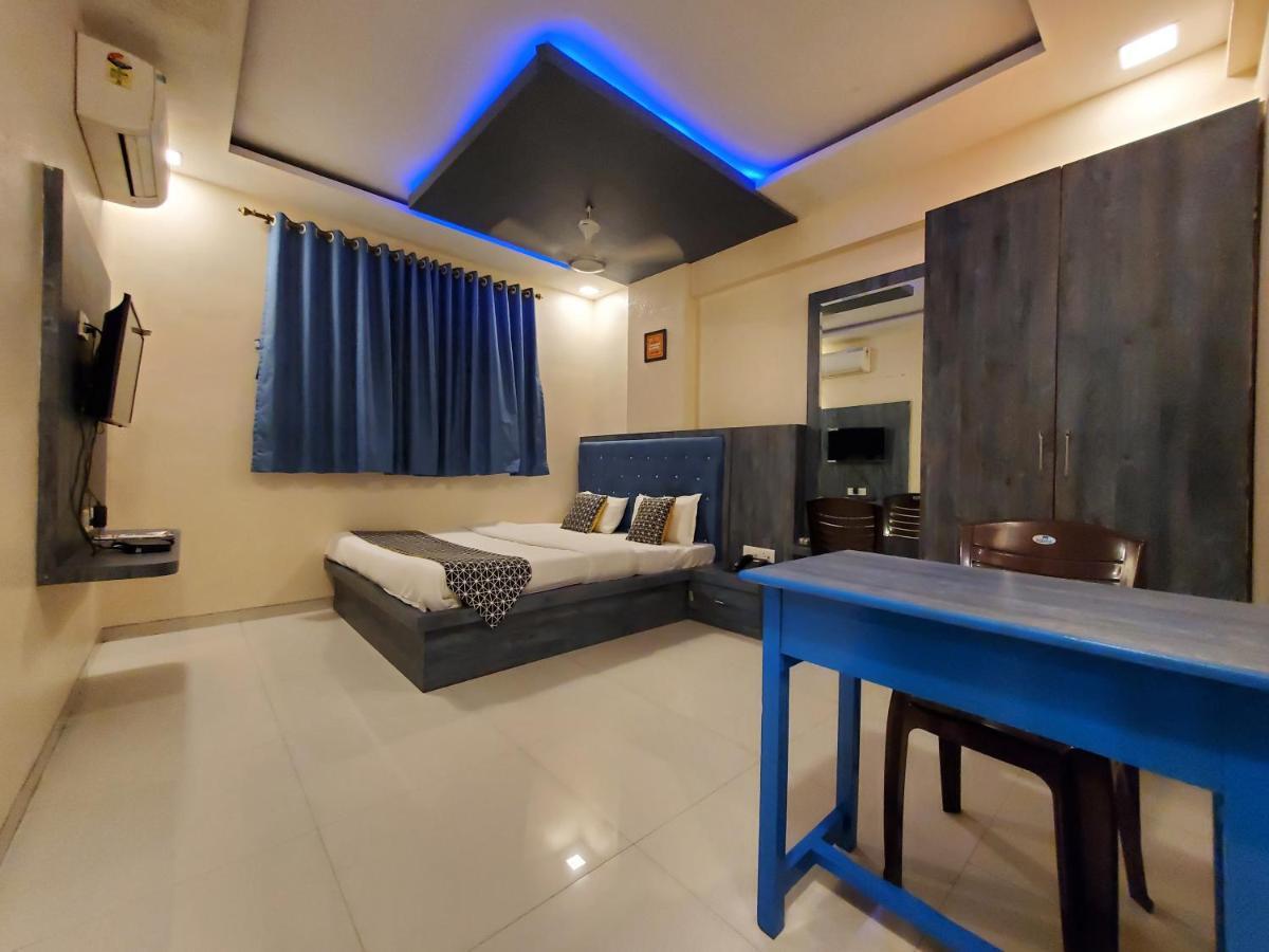 Hotel Mari Aai Residency Navi Mumbai Eksteriør billede