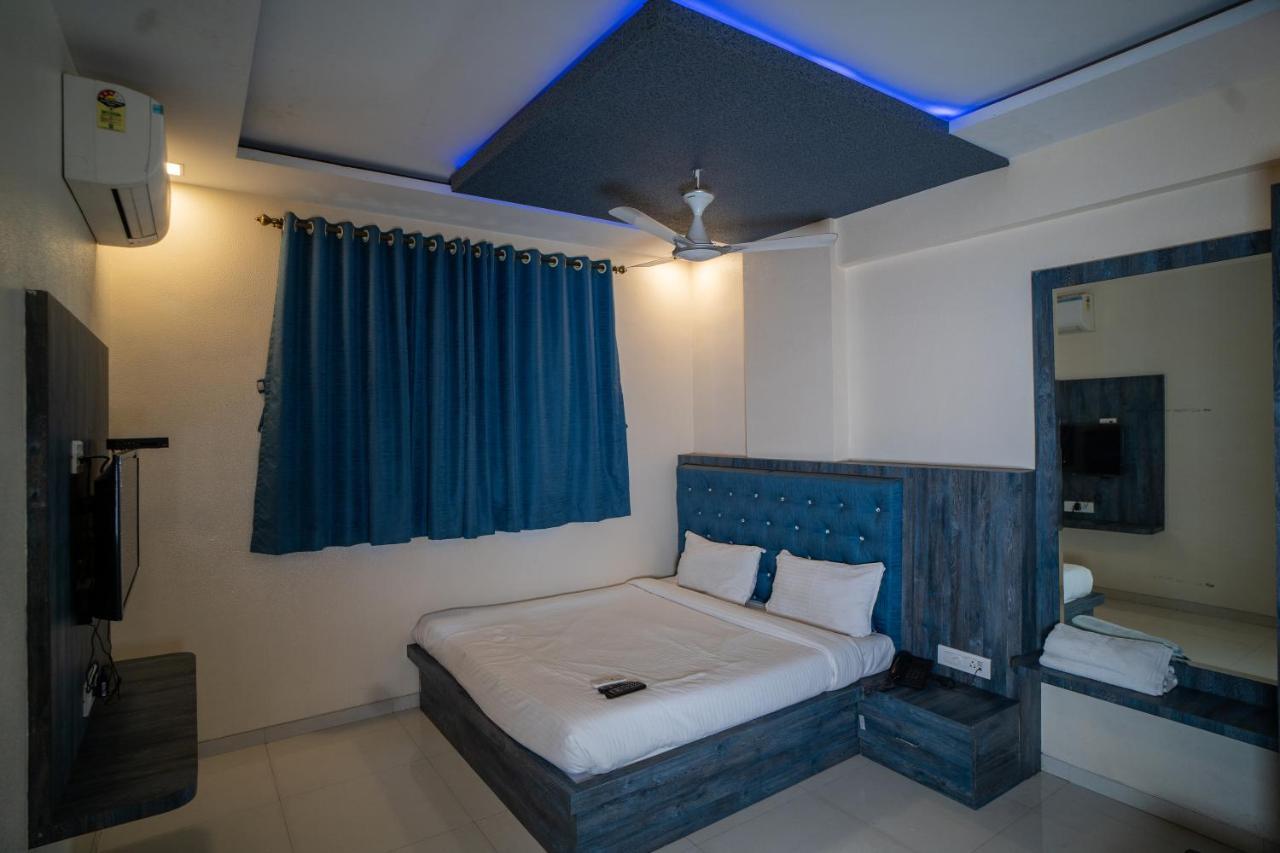 Hotel Mari Aai Residency Navi Mumbai Eksteriør billede