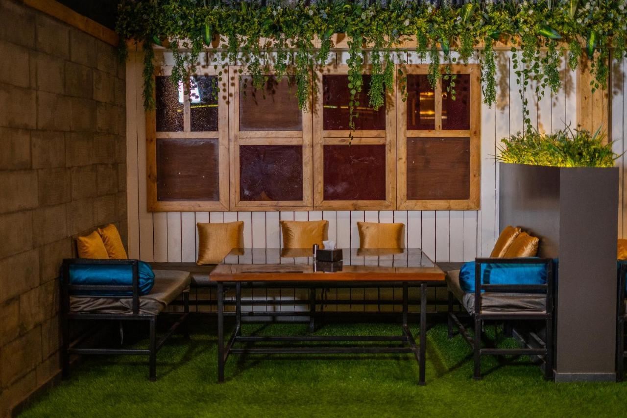 Hotel Mari Aai Residency Navi Mumbai Eksteriør billede