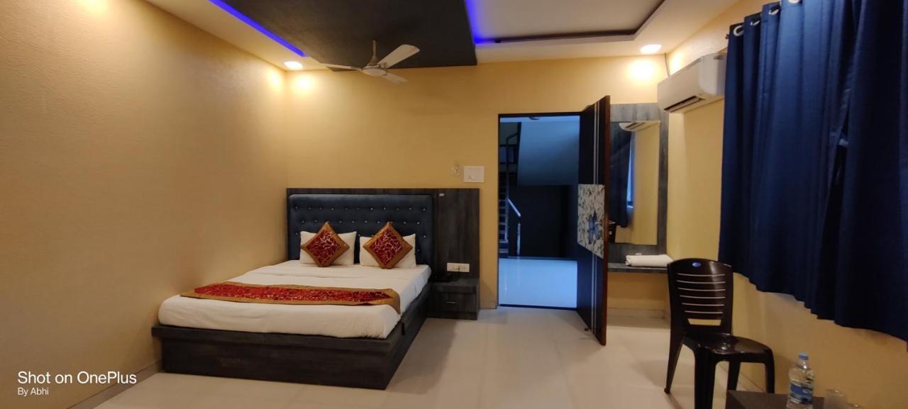Hotel Mari Aai Residency Navi Mumbai Eksteriør billede